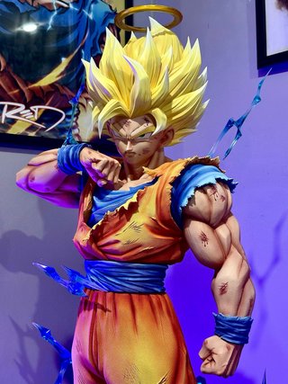 Goku Super Saiyan 2 Infinite Studio 1/2