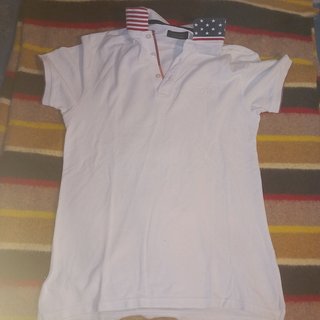 Polo Blanco Zara Man Estampado EEUU