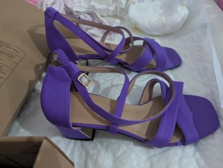 Sandalias de tacón cuadrado moradas