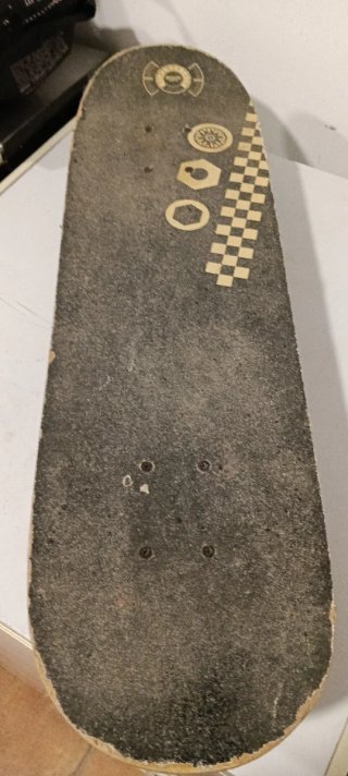 Monopatín con Tabla Estampada