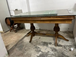 Mesa de comedor extensible antigua