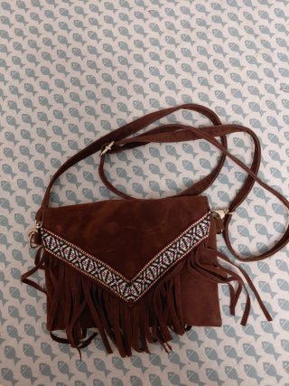 Bolso de niña con flecos
