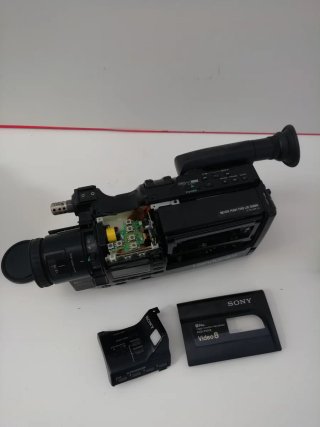 Videocámara CCD-F500E