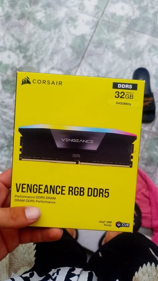 Memoria RAM Corsair 32GB DDR5 (NEGOCIABLE)