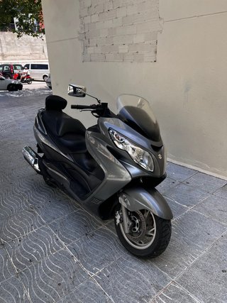Suzuki Burgman 400