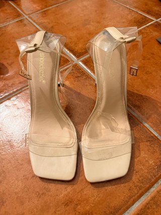 Tacones Transparentes Shoedazzle