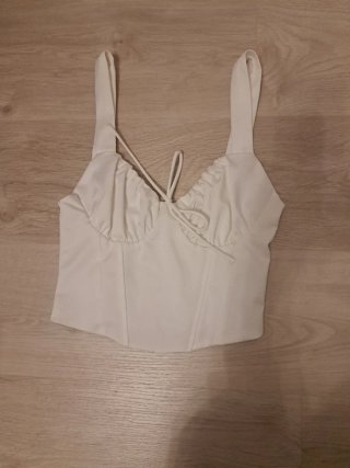 Top Blanco Estilo Corsé