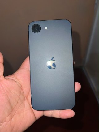 iPhone 16E Negro
