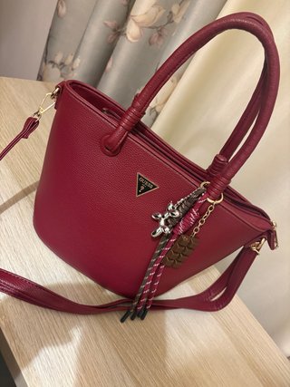 Bolso Guess Burdeos