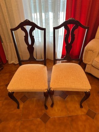 Set de 2 Sillas de Madera y Tela