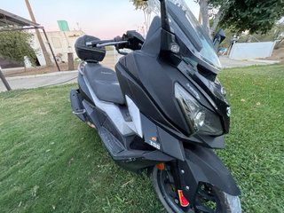 SYM Cruisym 300 Maxi-Scooter