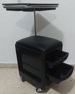 Carrito de Manicura con Asiento