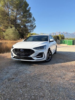 Ford Focus 1.0 EcoBoost MHEV ST Line 2024