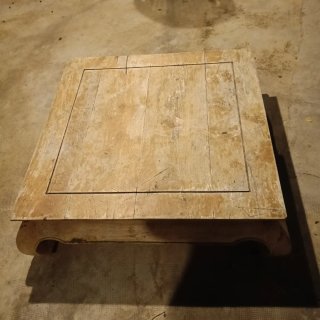 Mesa de té de madera maciza