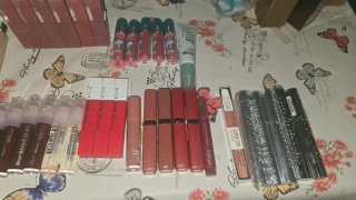 Lote de Maquillaje Variado 44 unidad