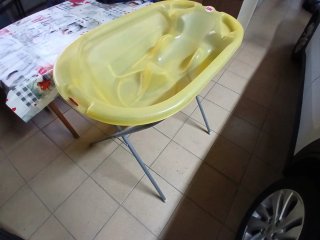 Bañera para bebé con soporte