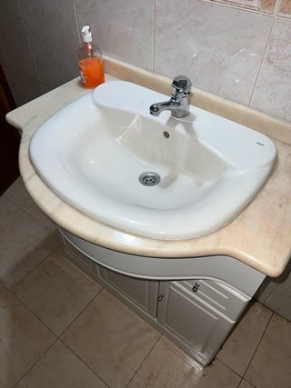 Mueble de baño con lavabo Roca