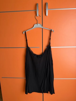Blusa lencera negra