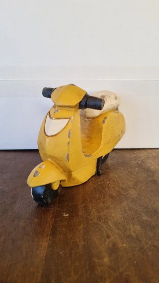 Modellino Vespa in legno Vintage