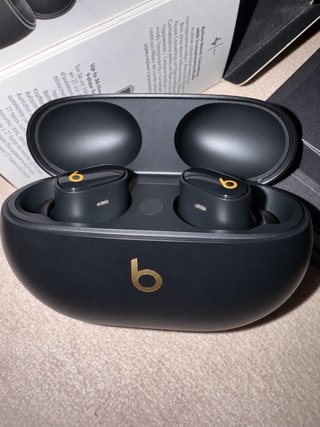 BeatsStudio Buds+originales negros–100€ Negociable