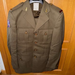 Traje de gala ET