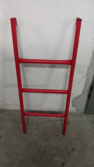 , Escalera Metálica Roja