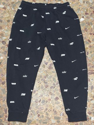 Pantalón Nike Negro Estampado