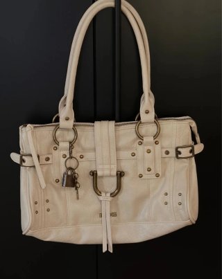 Bolso de hombro Karlie Lock blanco crema