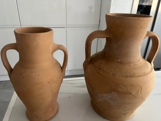 Set de 2 Cántaros de Arcilla