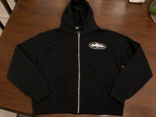 Chaqueta con capucha Corteiz negra