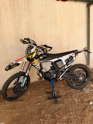 Moto de Enduro Husqvarna