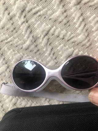 Gafas de sol infantiles moradas
