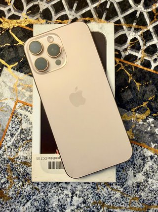 iPhone 16 Pro Max