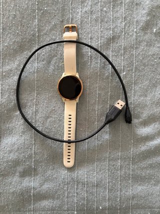 Garmin Vivoactive 4s Blanco y Rose Gold