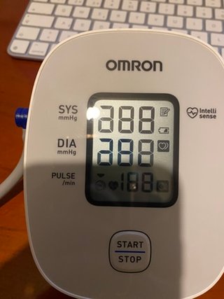 Tensiómetro de brazo Omron Intellisense