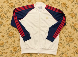 Chaqueta Adidas Blanca, Azul y Rojo