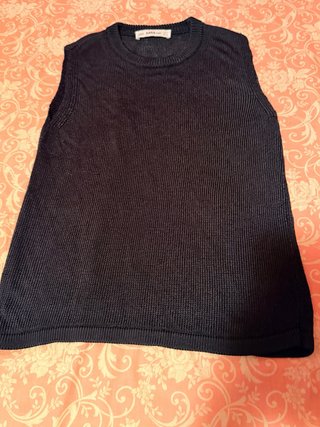 Top de punto negro Zara