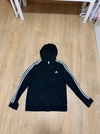 Chaqueta adidas Negra con Capucha
