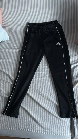 Pantalón de chándal adidas negro