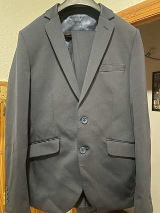 Traje de hombre azul marino