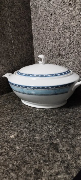 Sopera de Porcelana Fina MZ Carlsbad