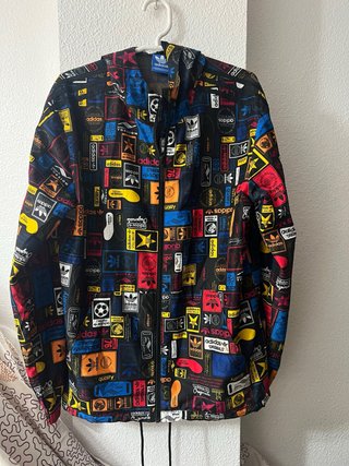 Chaqueta adidas Originals Estampada