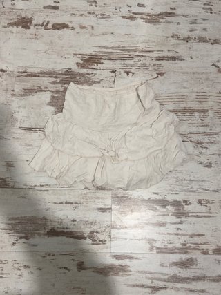 Falda de volantes blanca