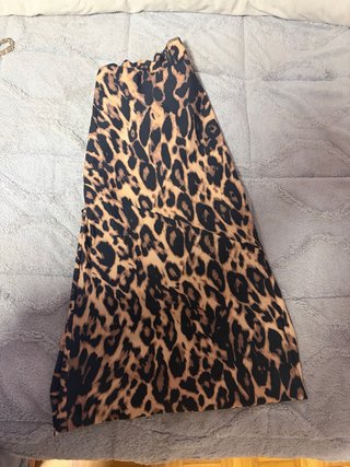 Falda larga con estampado de leopardo