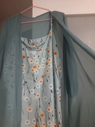 Traje de fiesta floral talla XXL