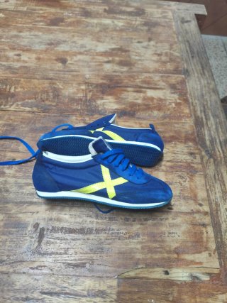 Zapatillas Munich Osaka Azul y Amarillo