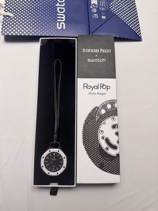 Reloj Swatch x Audemars Piguet Royal Pop