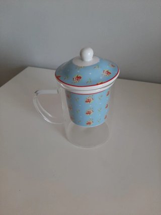Taza de té con filtro