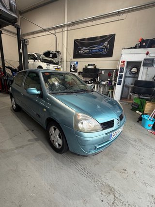 Renault Clio 2004
