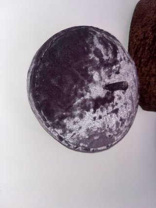Sombrero de terciopelo morado